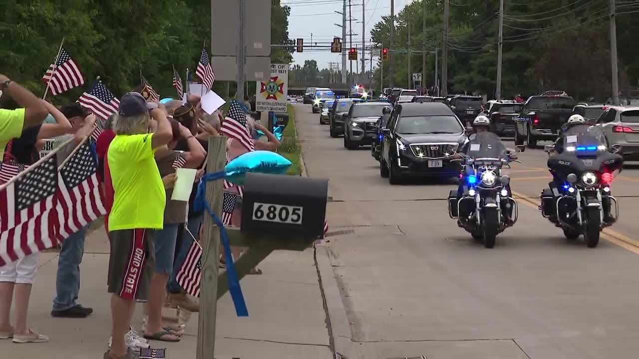 Procession for fallen Lorain Officer