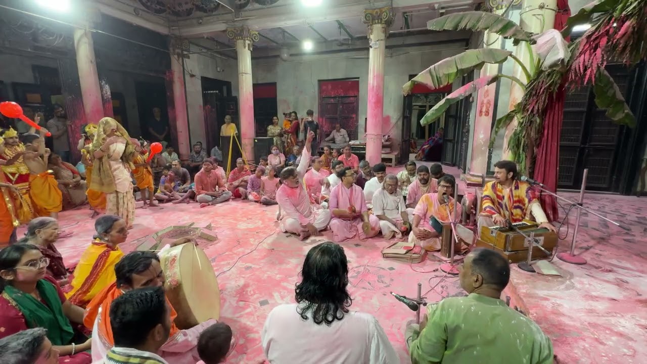 श्यामा श्याम सलोनी -प्रथमगृहनिधि श्रीनटवरलालजी मंदिर गोस्वामी हवेली-दोशीवाडा की पोल कालुपुर अहमदाबाद