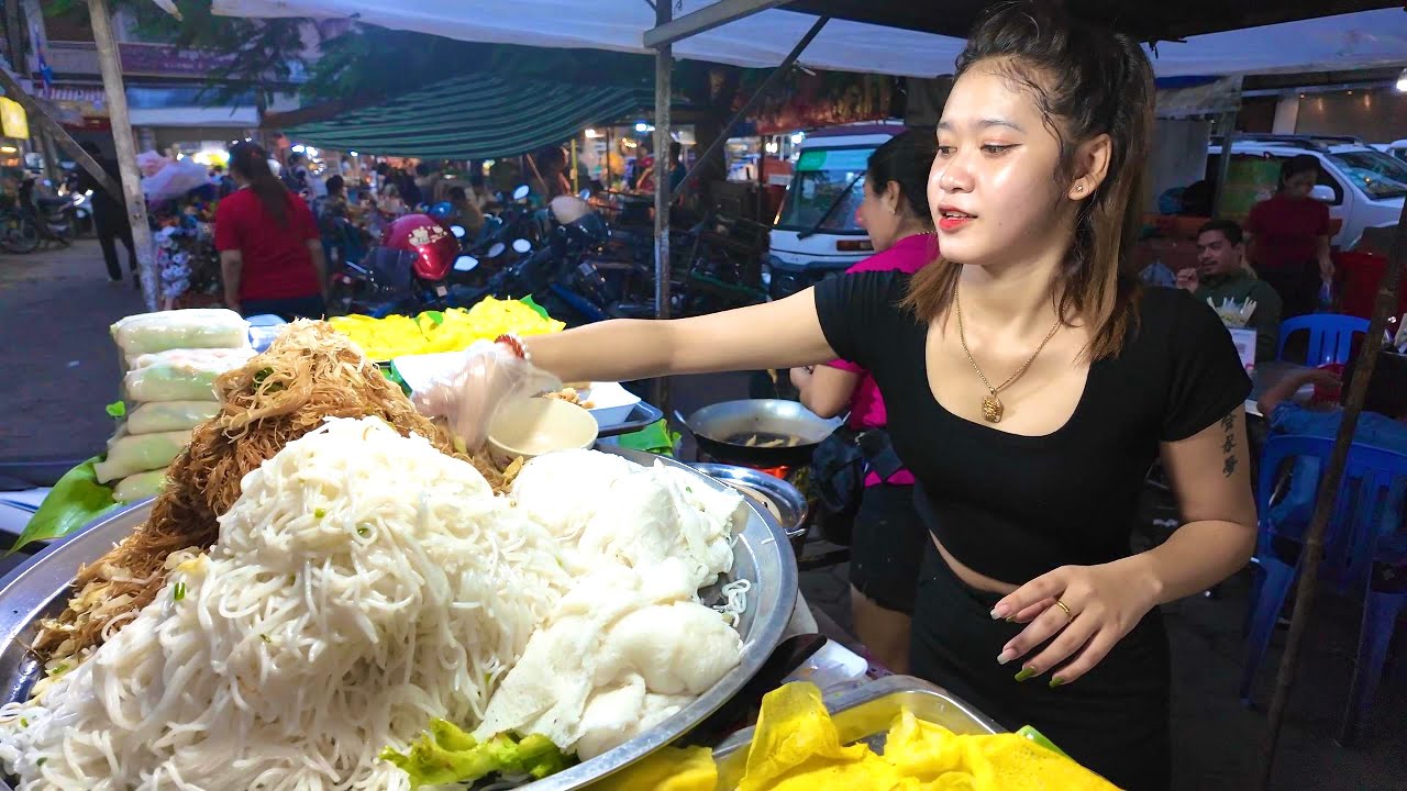 Famous Place! Cambodian STREET FOOD @ Russian Market - Delicious Yellow Pancakes, Noodles & More