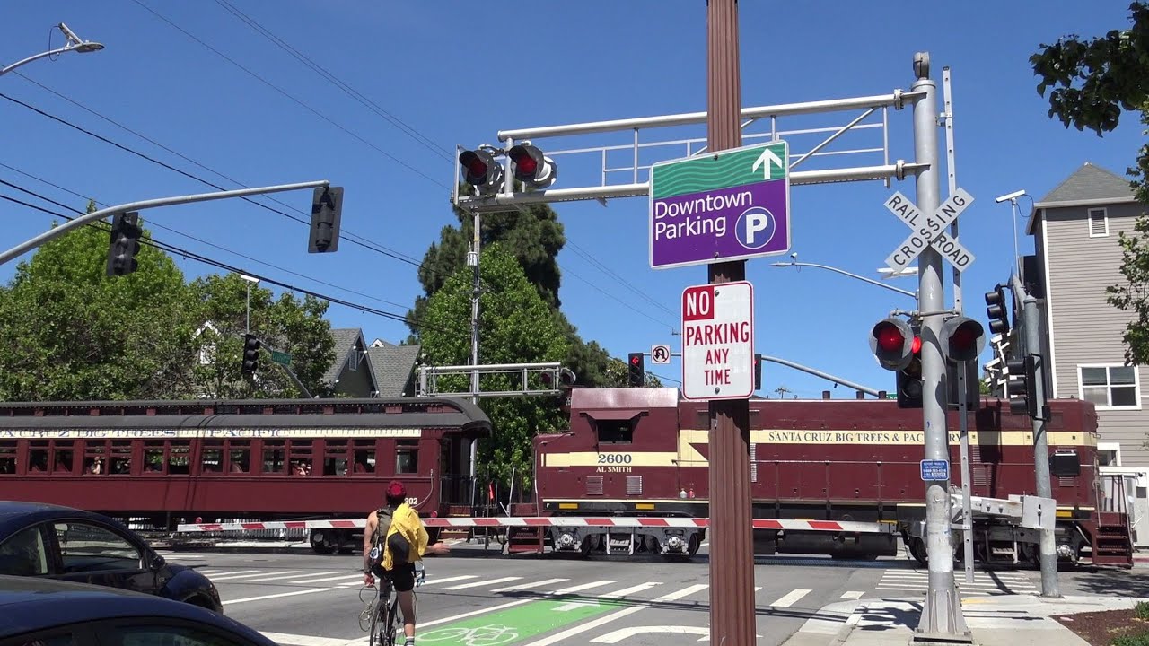 Laurel St. Railroad Crossing, Santa Cruz Roaring Camp & Big Trees Excursion Train, Missing Gate