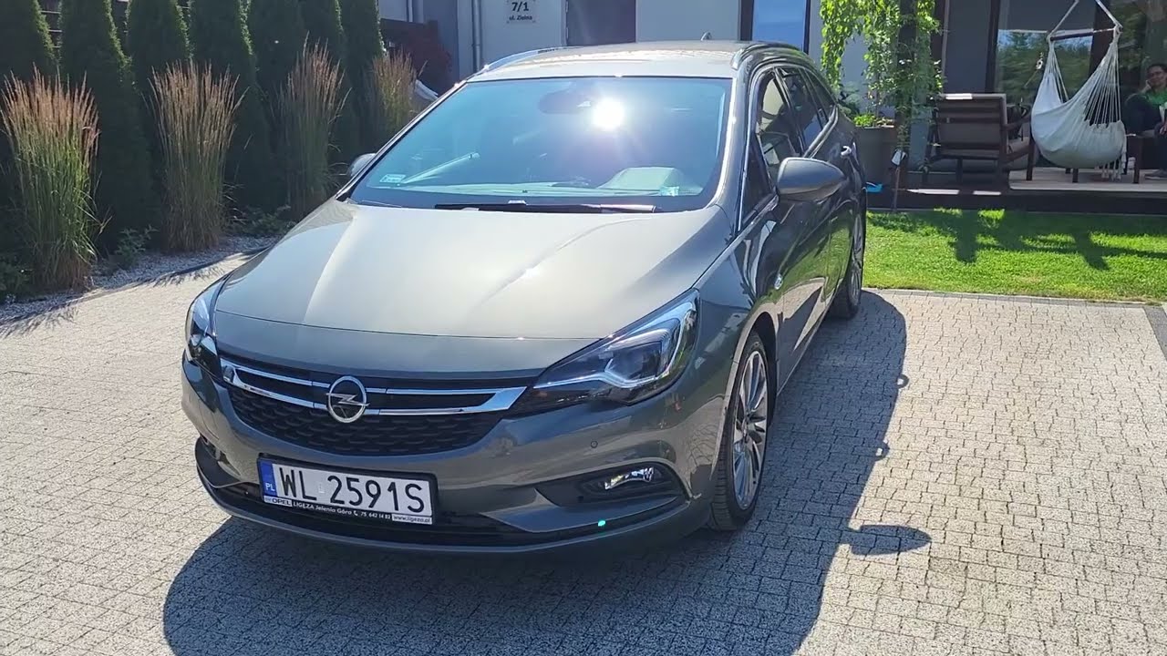 Sento 072 Opel Astra K Elite + dodatki. 1.4T 150KM automatyczna skrzynia biegów, rok produkcji 2017.