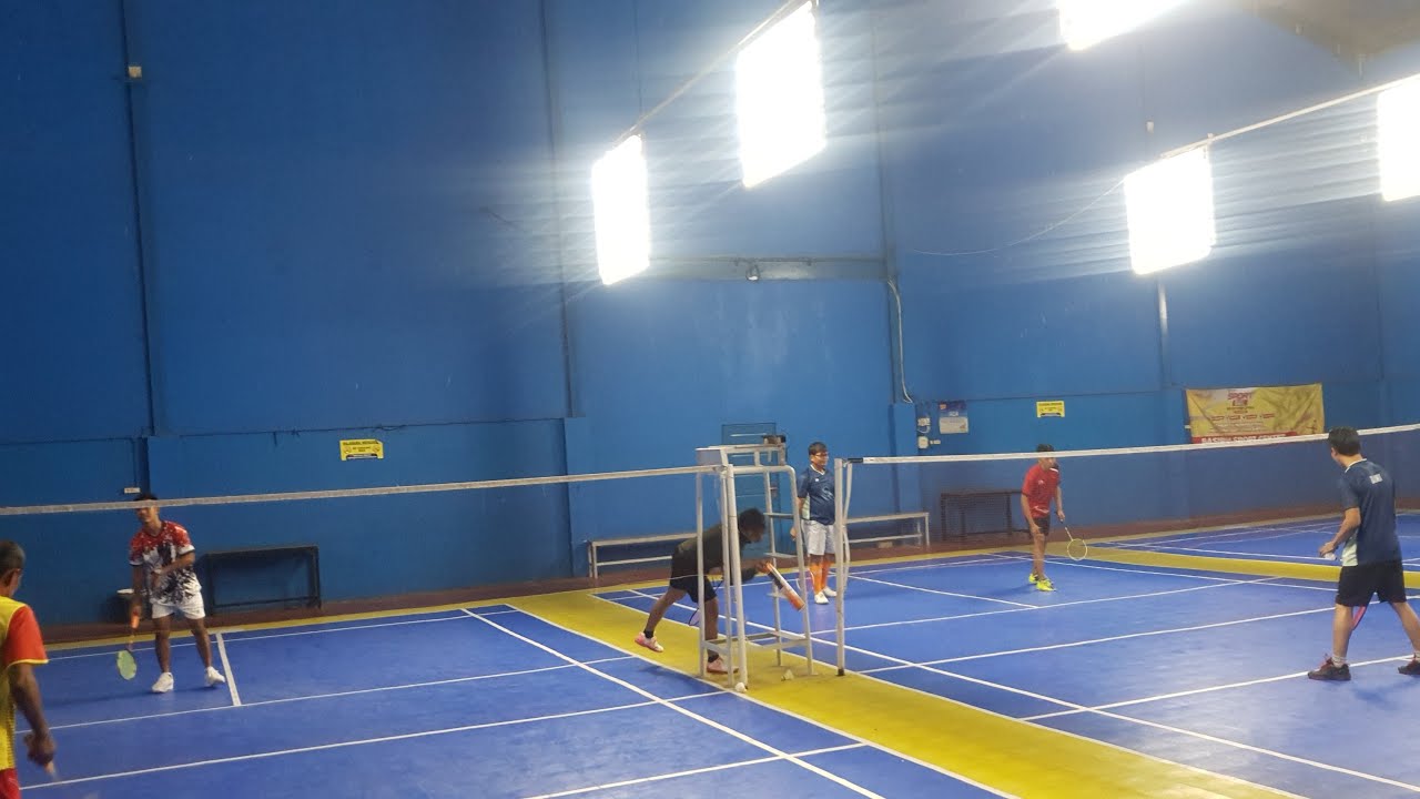 Badminton