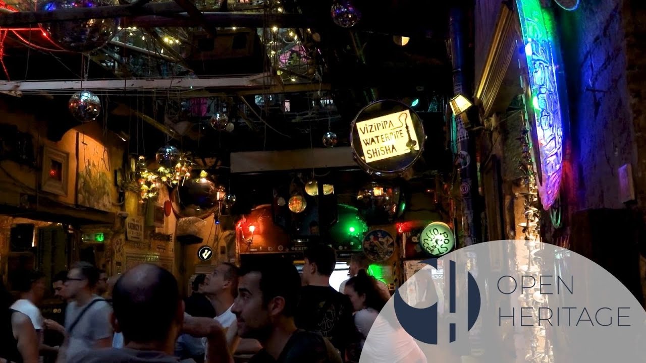 Szimpla Kert & The Jewish District of Budapest