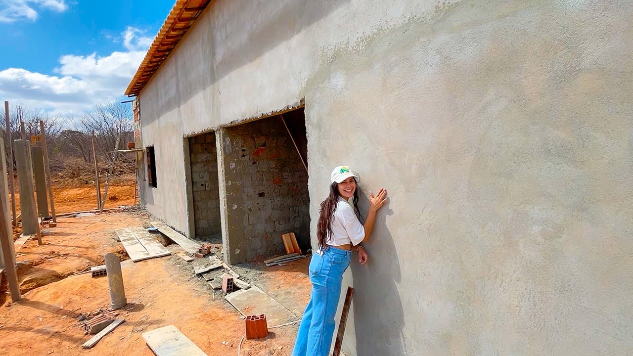 COMEÇARAM A REBOCAR AS PAREDES DA NOSSA CASA