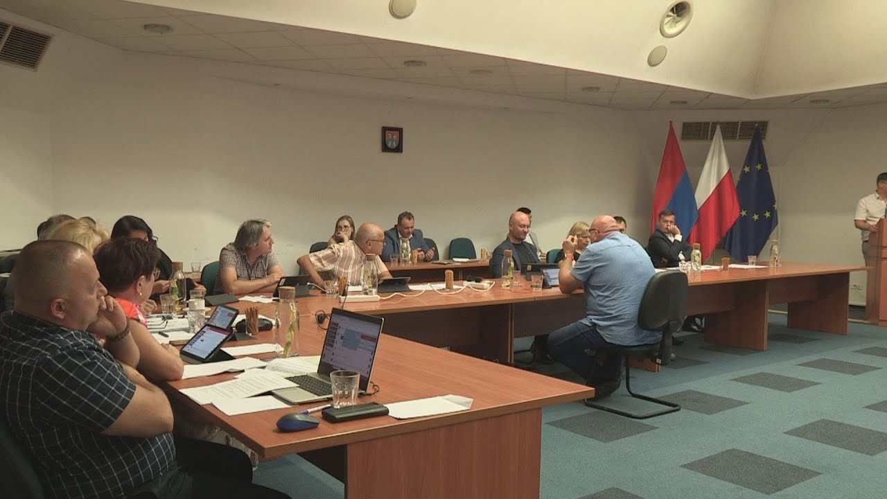 Awantura na Sesji Rady Miasta Lubartów - Telewizja Kanał S