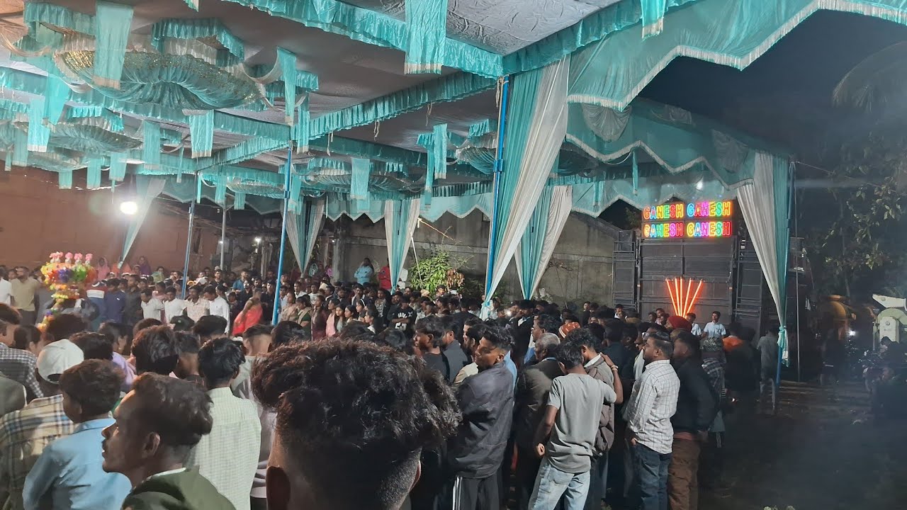 samir_comediyn_007 is live jay ganesh band navli at. markaranja night live video 💥