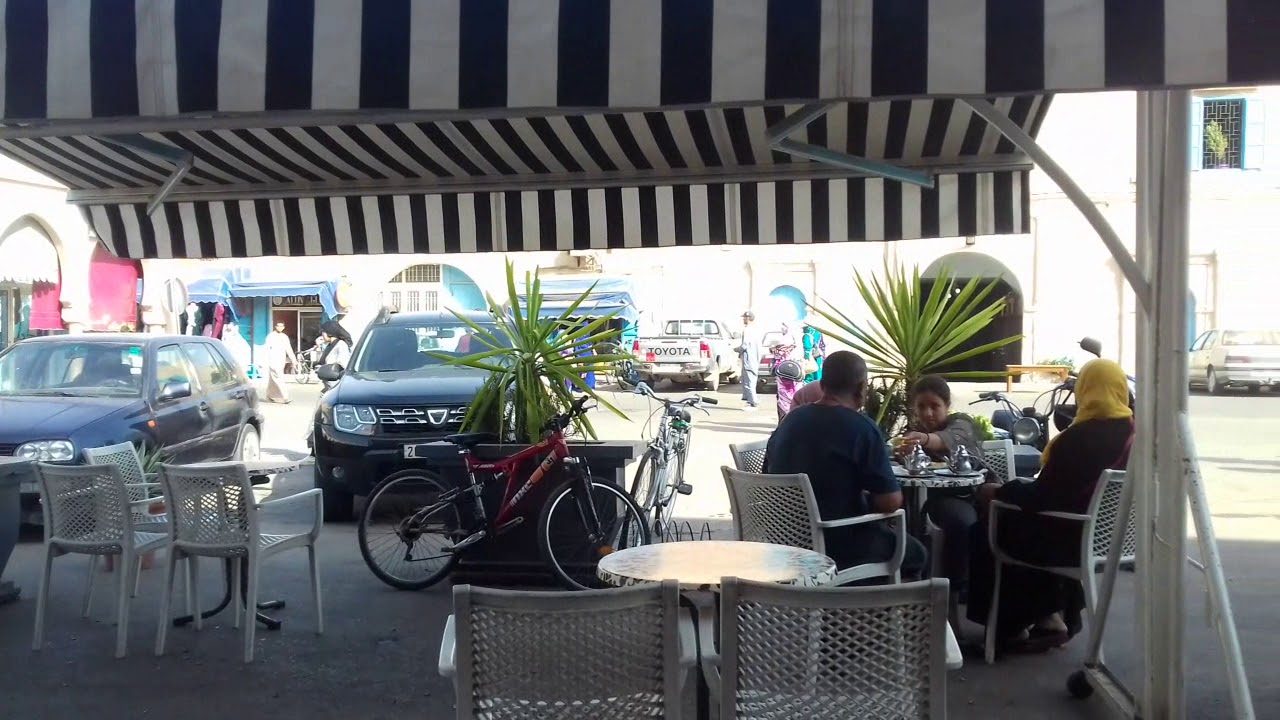 Cafe en Tiznit. Marruecos. 3 ago.