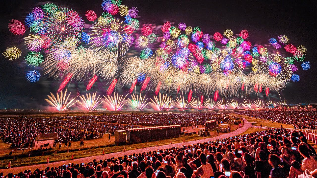 [4K] 長岡花火 復興祈願フェニックス 5年間の集大成‼︎  8ヶ所から撮影 - Nagaoka Fireworks Phoenix Display Compilation -