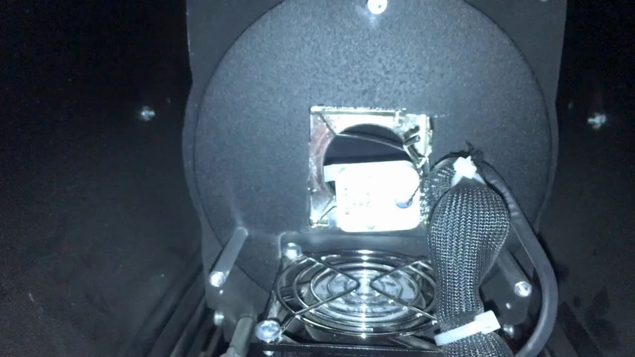 REPLACING THE BULB ON A COMET FOLLOW SPOTLIGHT