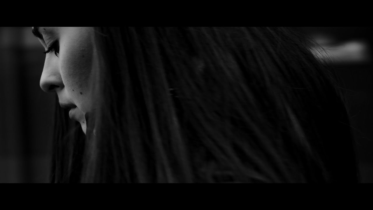 Video portrait cinematic | Street fashion b-roll