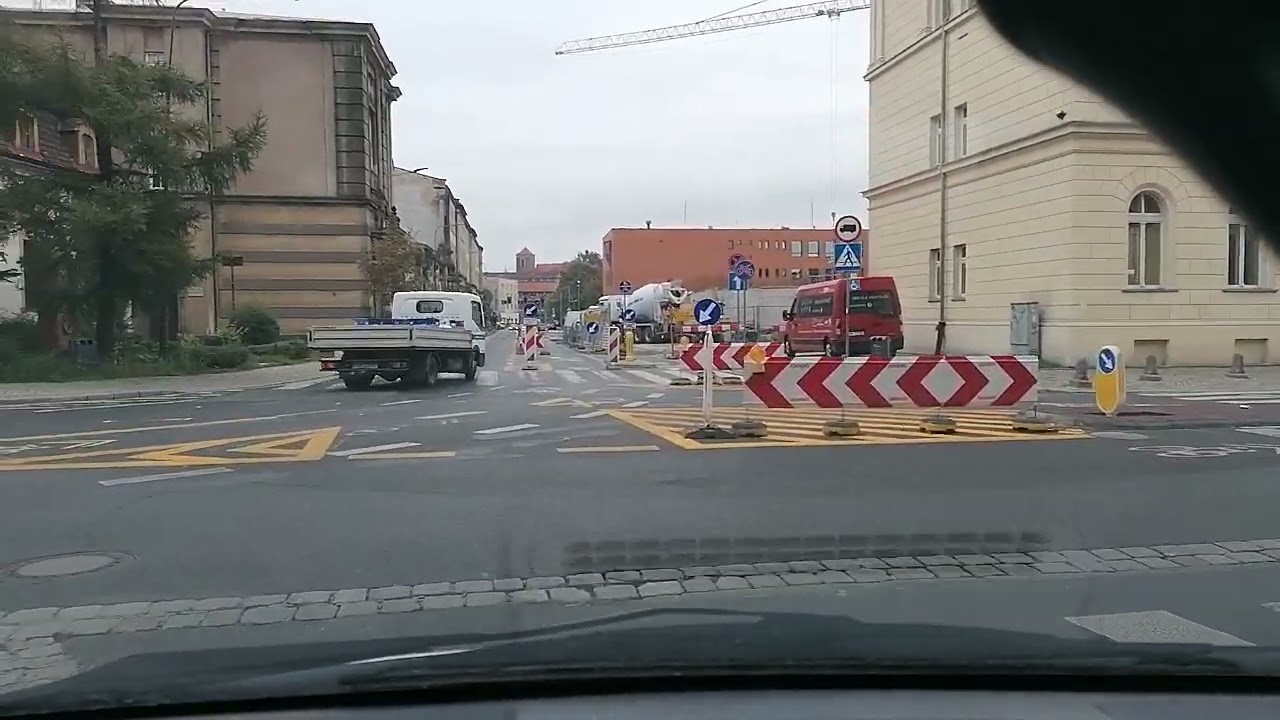 Wrocław, Galeria Dominikańska, wyjeżdżam z Galerii VID 20220914 132545