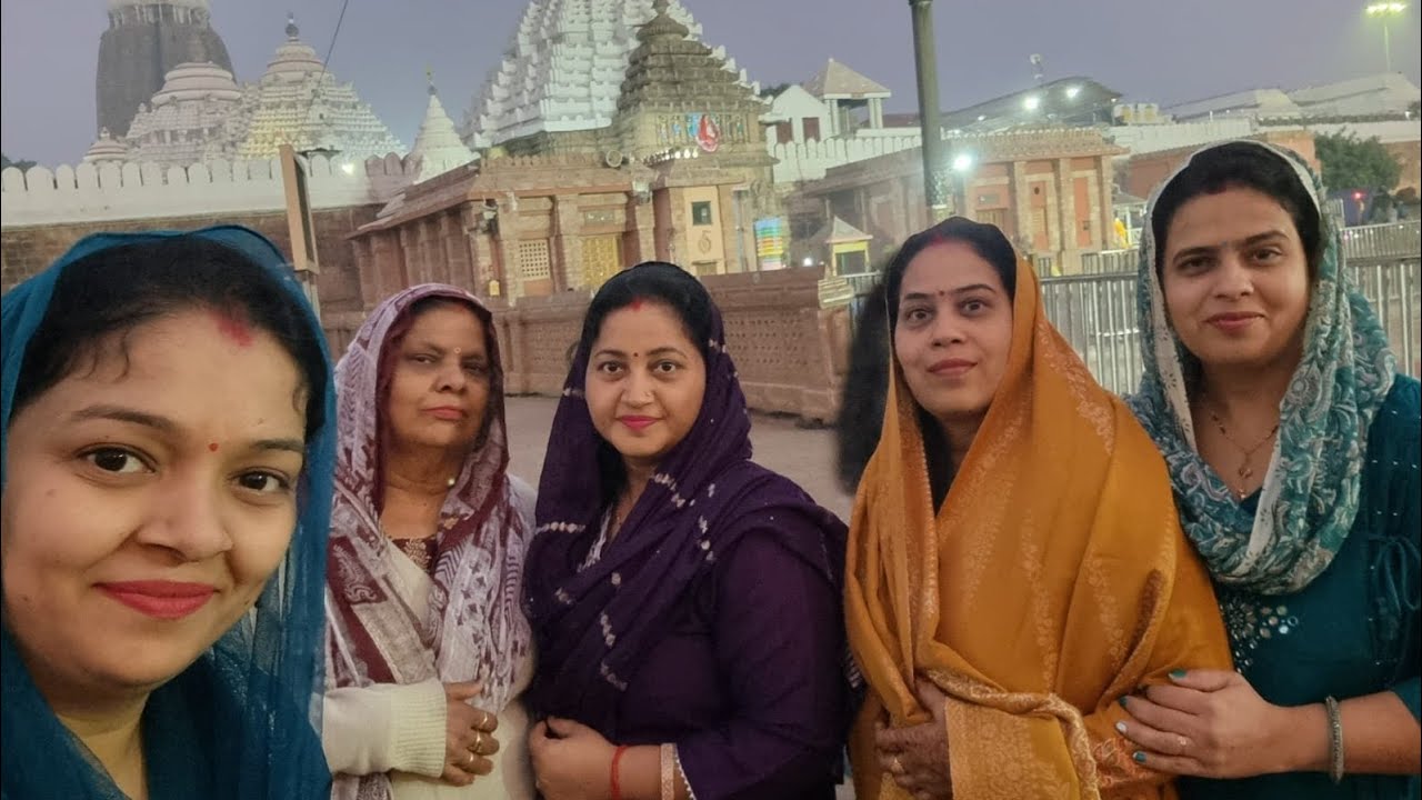 Karuna Dubey  is live Radhe Radhe friends welcome to my live 🙏🏻🙏🏻🌹