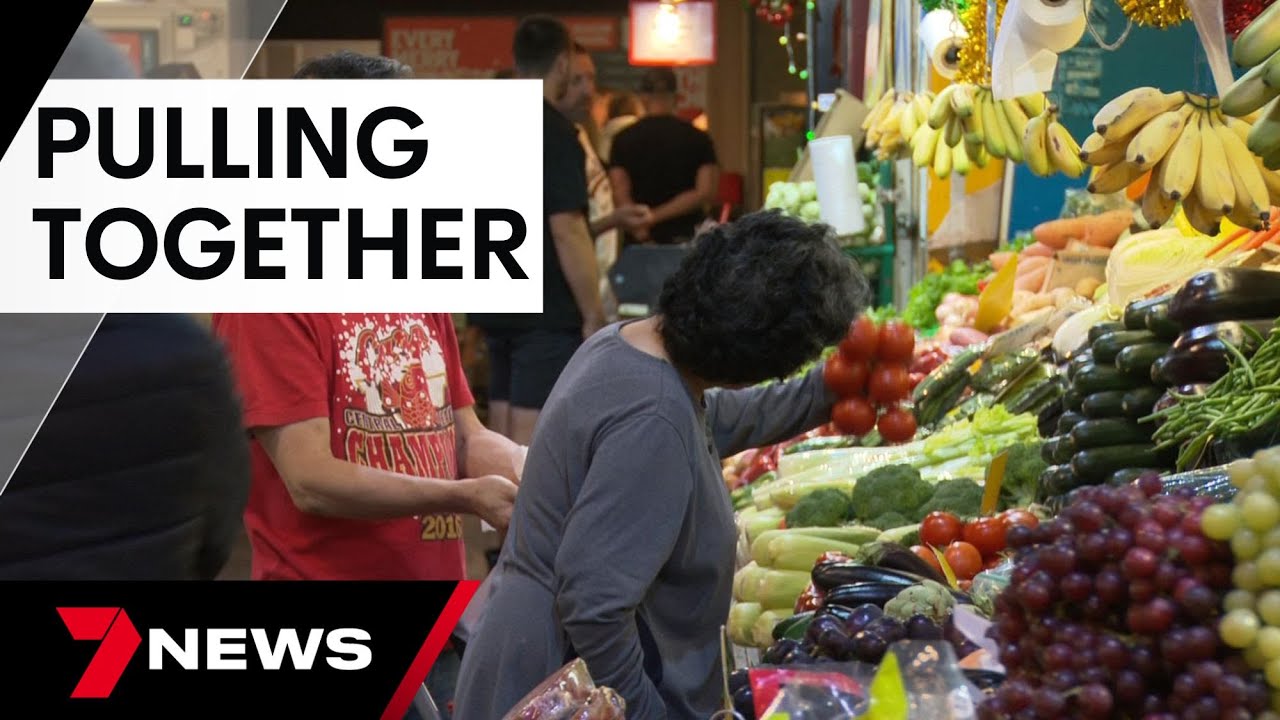 Adelaide Central Market stallers beg shoppers to buy local this Christmas | 7 News Australia
