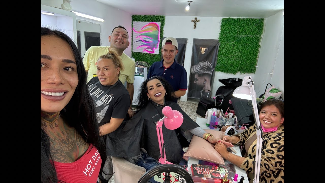 Kary Torres Oficial está en vivo Karipao happy Chritsman en Yumikay