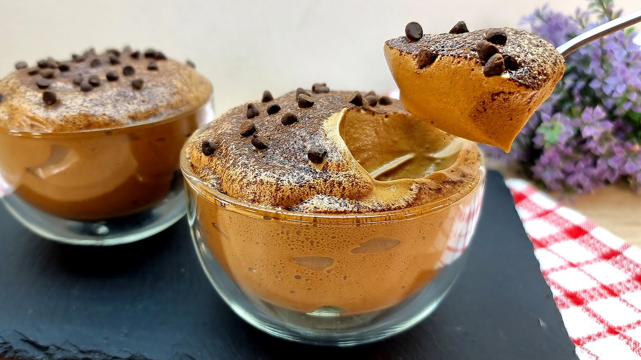 New coffee dessert in 5 minutes! Tender and VERY tasty. Easy recipe! 😋