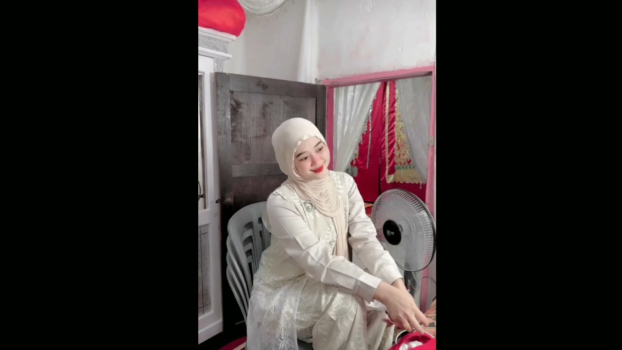 PESONA KAK JIE