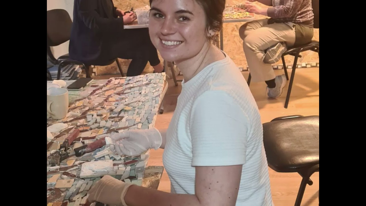 Tree of Life Mosaic. Step 1 @LouAnnBagnall