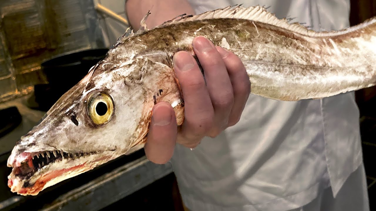 гигантский рыба-сабля японская уличная еда морепродукты на гриле