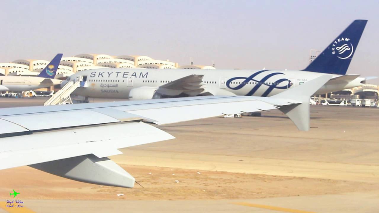 Saudi Airlines Takeoff From Riyadh - اقلاع الخطوط السعودية من مطار الرياض l A320-214 l HD