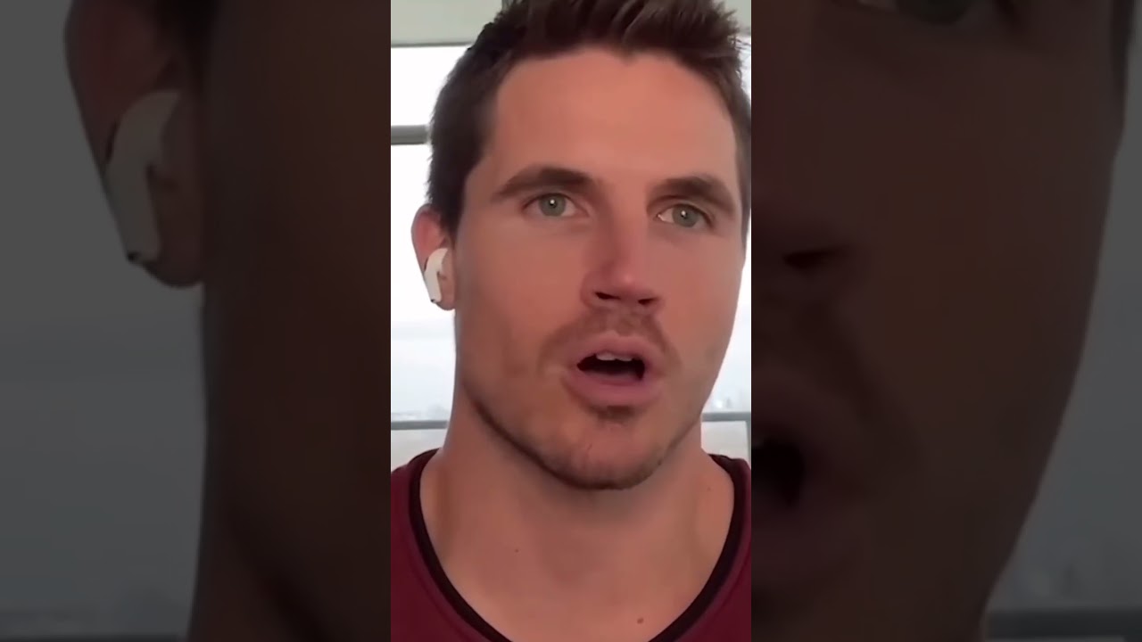 Robbie Amell