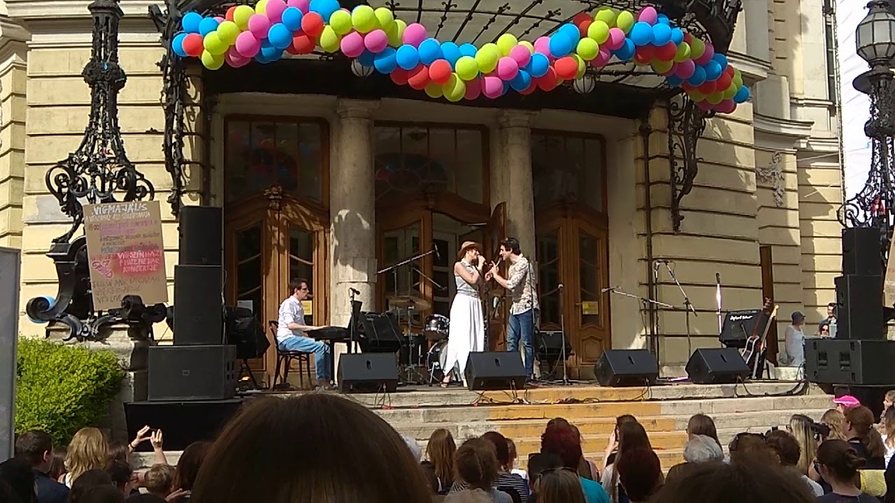 Szilágyi Csenge & Ember Márk - Do, Do, Do [George Gershwin] (live @ Vígmajális)