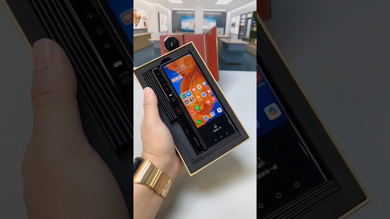 Unboxing the Huawei Mate Xs &mdash; The Fold That Feels Futuristic #shorts #huawei