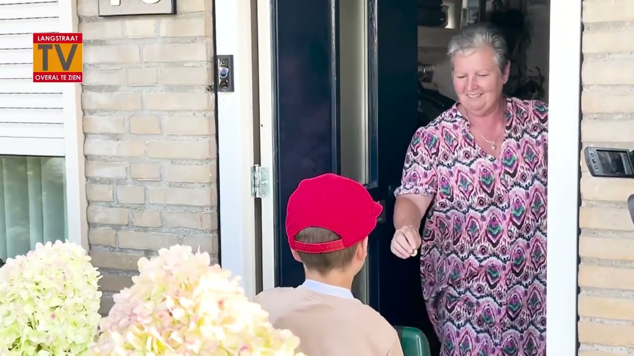 Jase (9) collecteert voor Stichting Opkikker