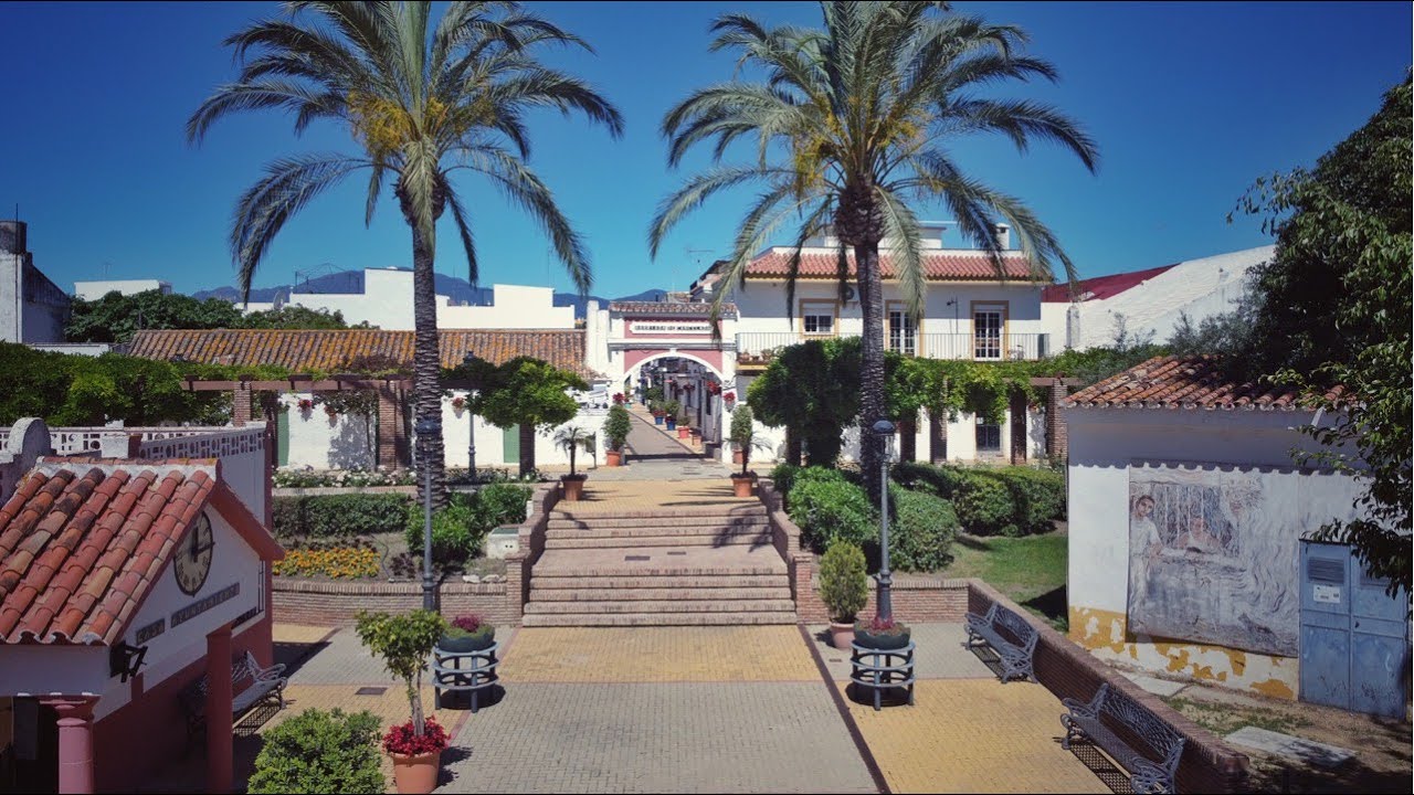 Cancelada, Estepona Aerial video | Park & Aqueduct