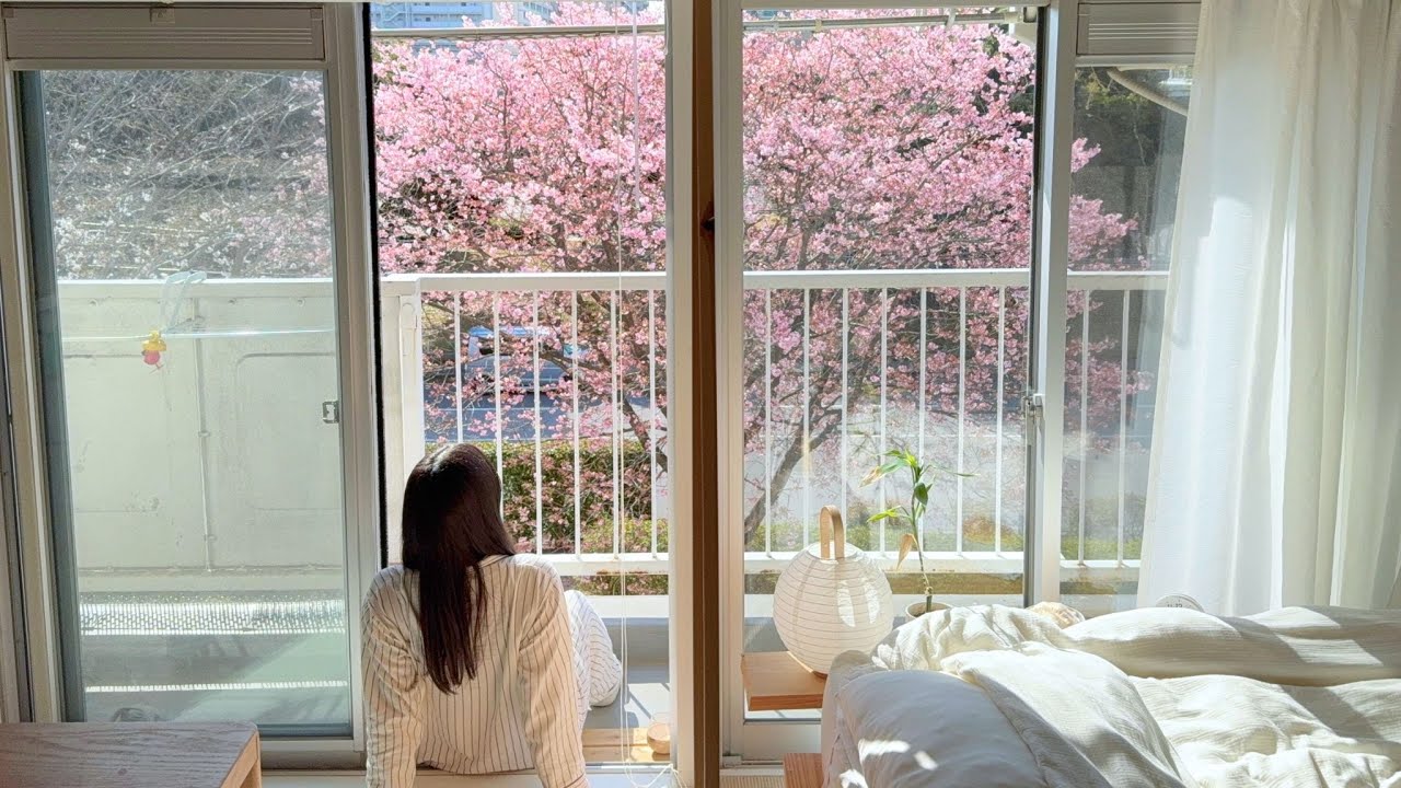 桜が咲く築50年和室でお花見🌸20代リノベ団地一人暮らしの日常 Vol.8