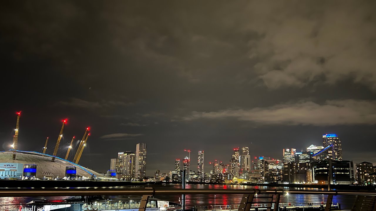 Feasting on the Streets of London City Island: HD Walking Tour | East London View