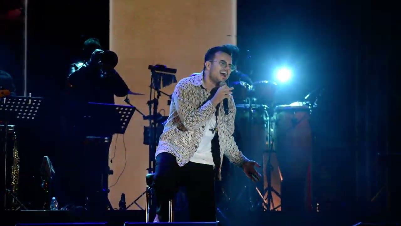 Andrea Sannino - 'A CANZUNCELLA - concerto a QUADRIVIO di CAMPAGNA - 9 Ottobre 2022