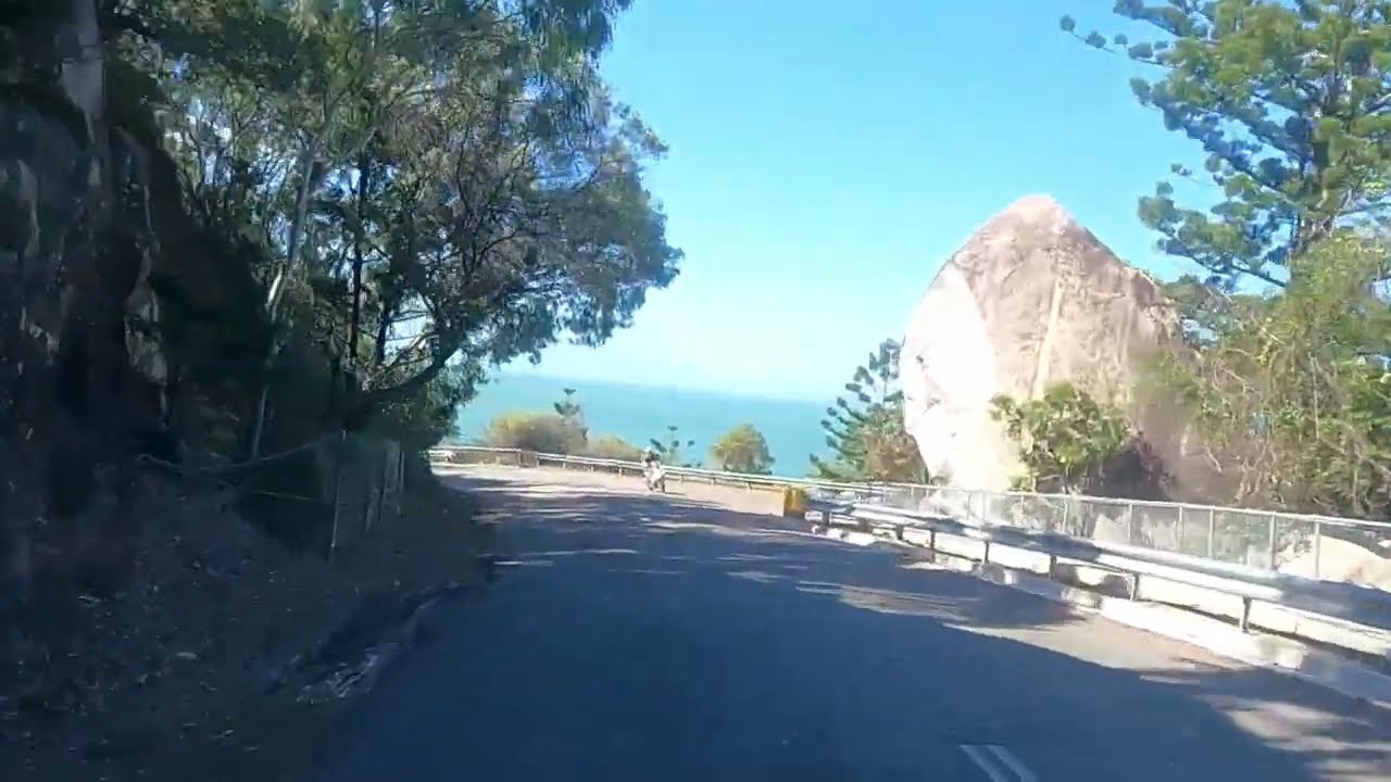 Driving on Magnetic Island | Picnic Bay to Horseshoe Bay