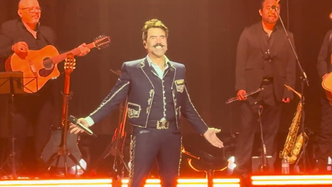 Alejandro Fernandez 