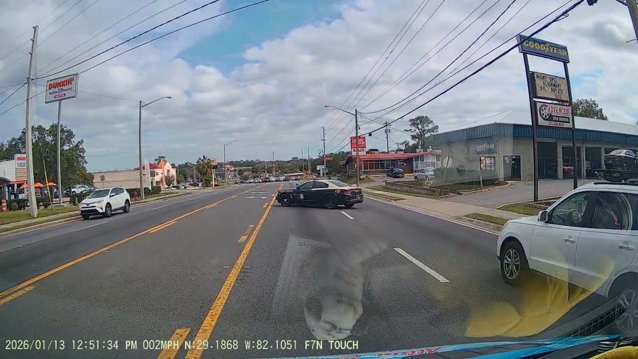 Tow truck fail in Florida.
