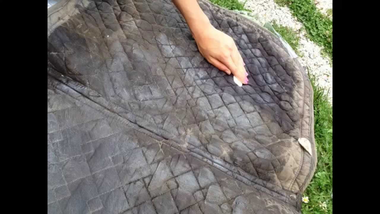 Comment laver son tapis d'équitation?