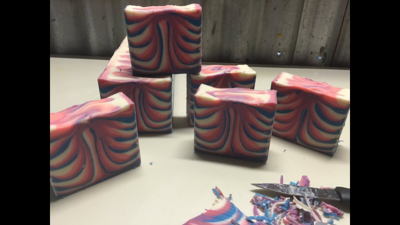 Wall pour technique, cold proces soap