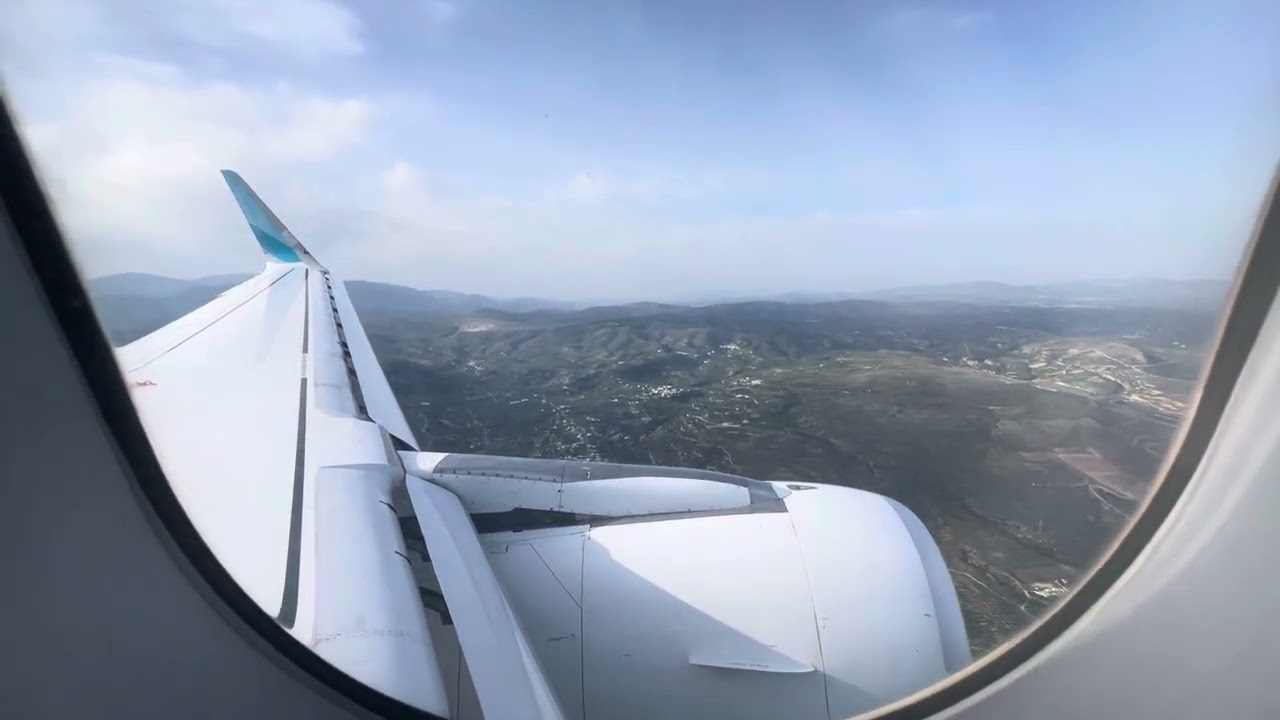 Windy Landing of Discover Airlines at Heraklion Aiport (A320)
