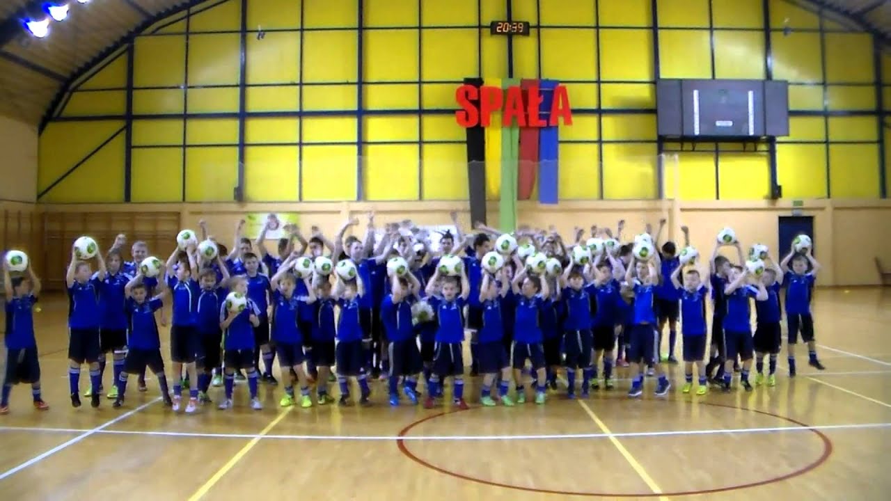 Pharell Williams - Happy (Polish Soccer Skills edition)
