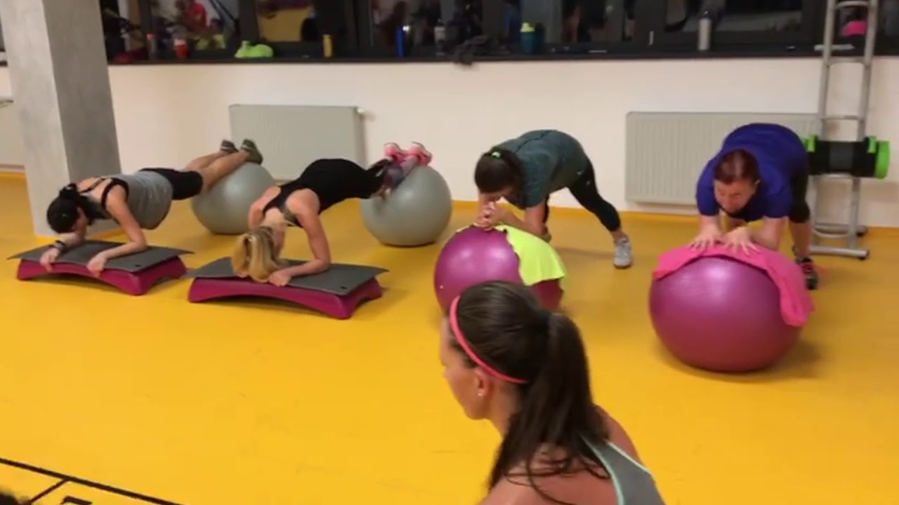 AS FITNESS - KRUHOV&Yacute; TR&Eacute;NINK