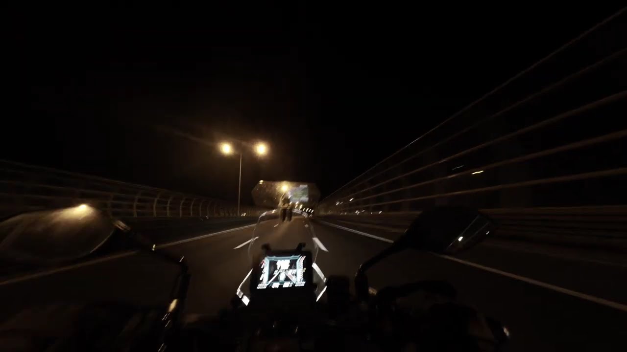 The city sleeps — I ride to breathe again. QJ Motor
