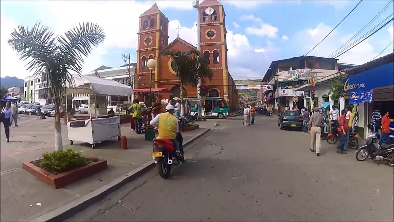 40 Yumbo - Valle del Cauca. tour en moto por Colombia.