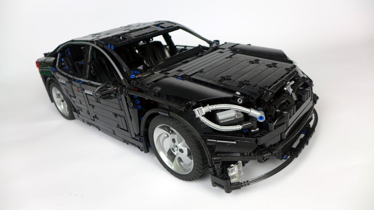 LEGO Technic Tesla Model S 2016