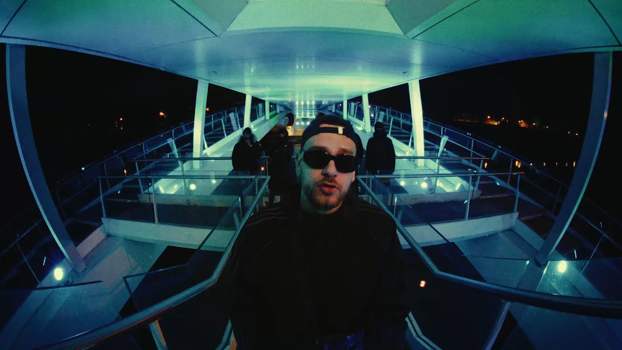 Frika - Sur Ma Vie (Clip Officiel)