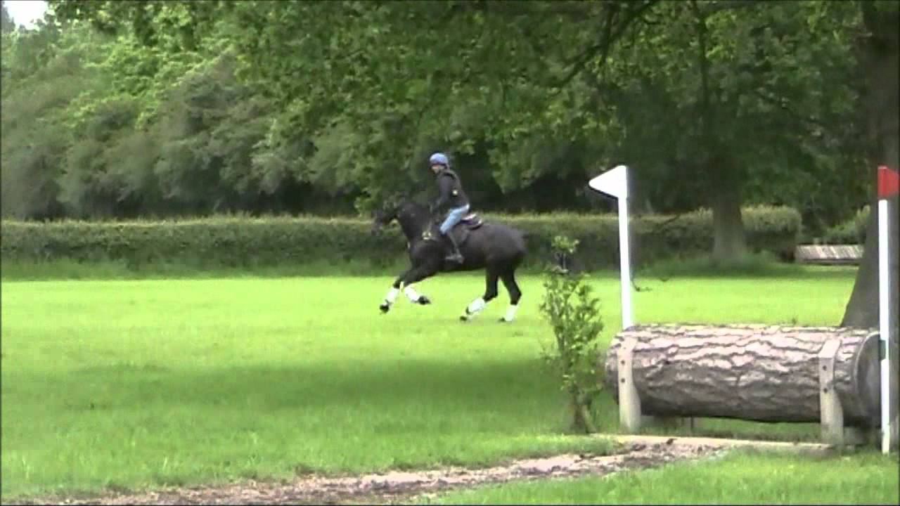 Stubble XC schooling at Lyneham Heath