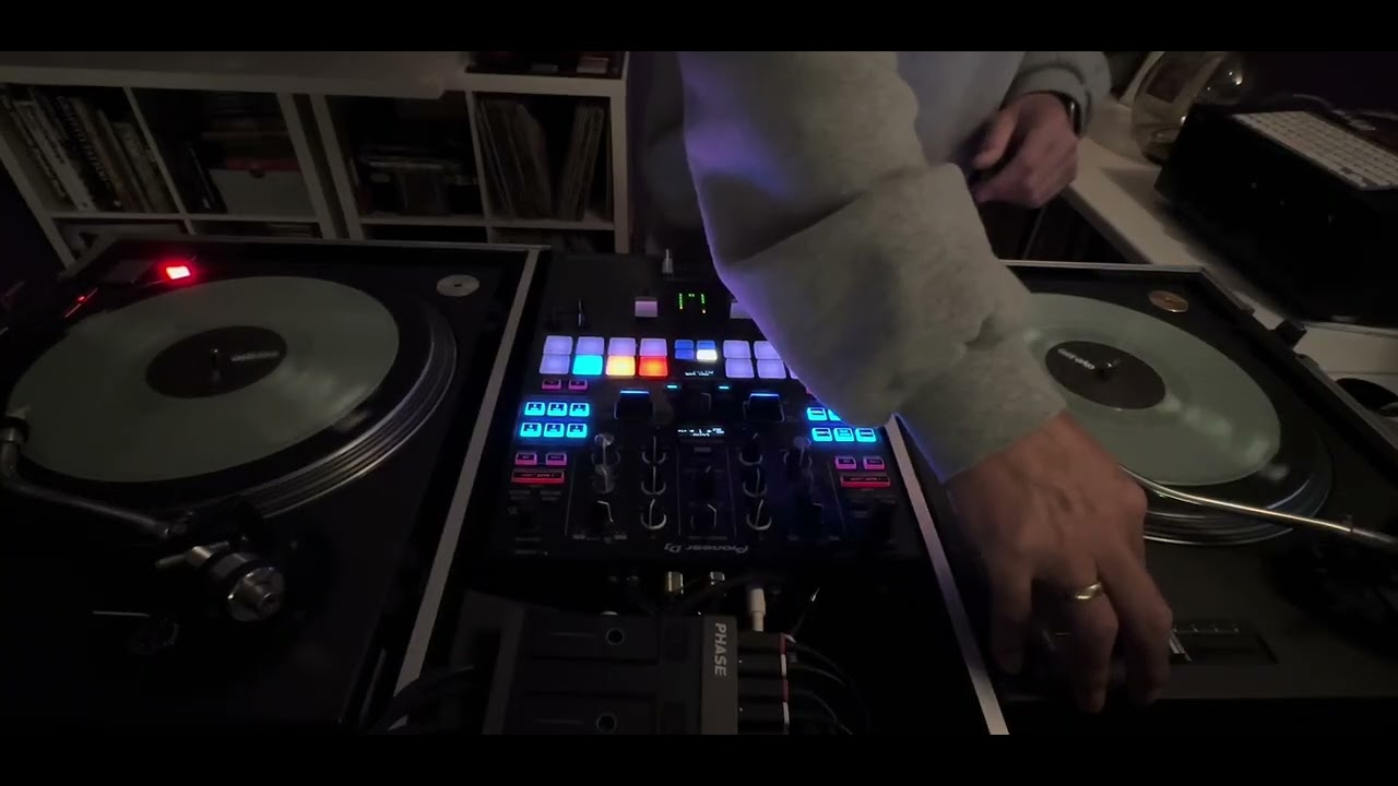 SUPERSMOOTH SATURDAY -HipHop/Rap 