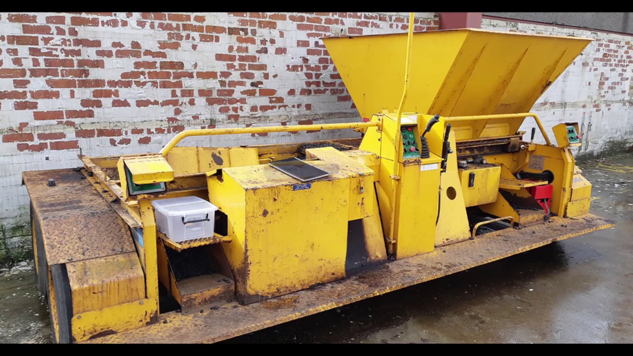 M95 Chipspreader Refurbishment - Before and after