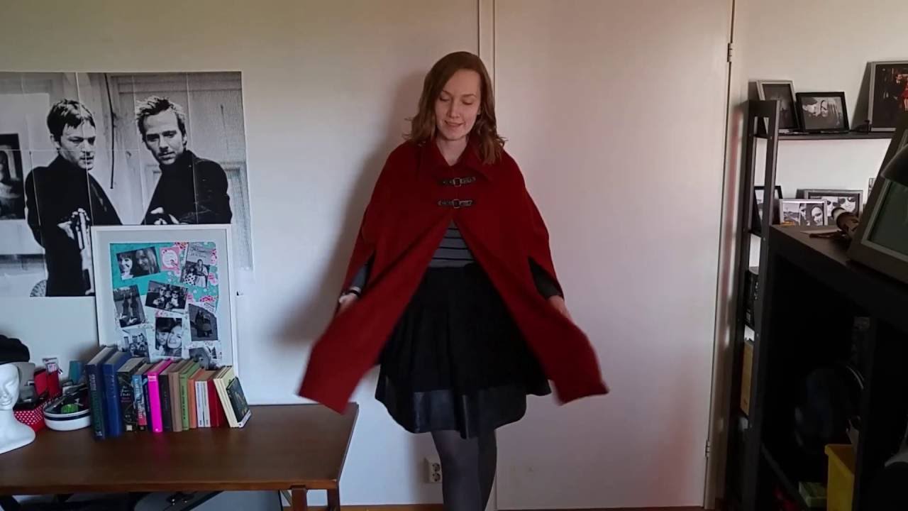 Sewing a cape with arm slits and pockets! (pattern included)