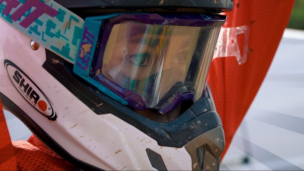 ¿TALENTO o TRABAJO DURO? - EL BRUTAL CAMBIO de MARIONA en su 250 (TIPS para ir mejor en MOTO)