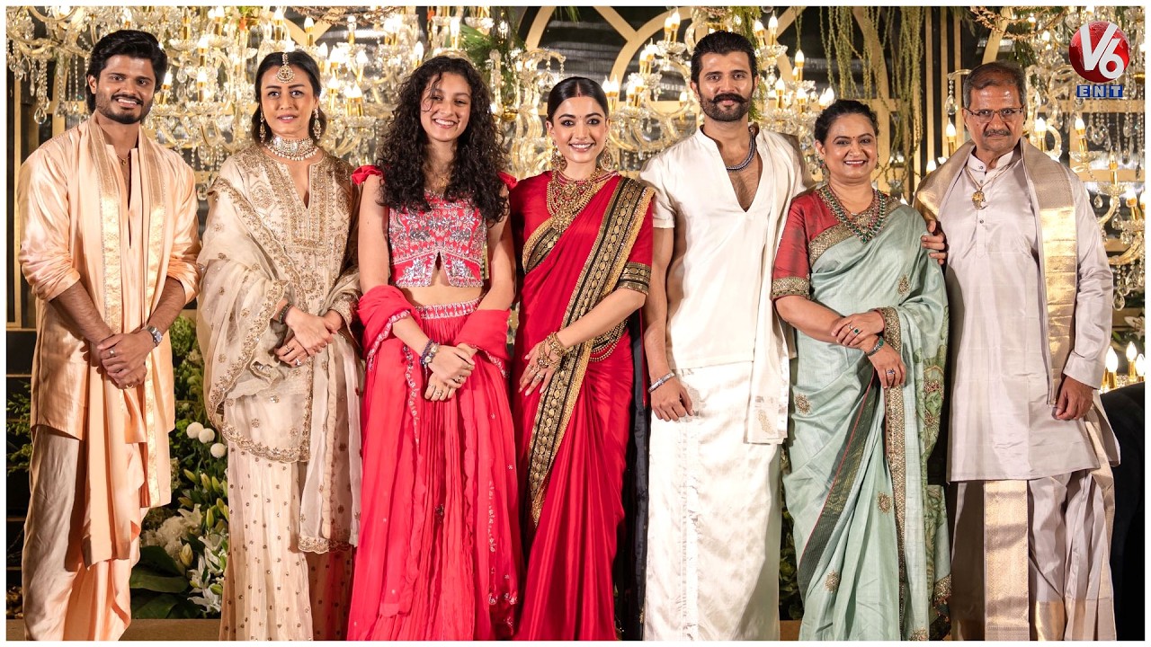 Mahesh Babu Wife Namrata & Daughter Sitara Visuals @ Vijay & Rashmika Wedding Reception | V6ENT