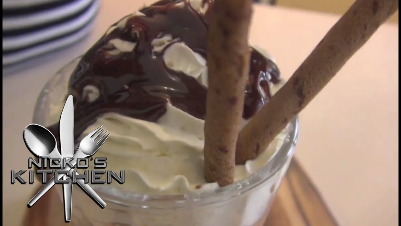 TRIPLE CHOCOLATE MILKSHAKE